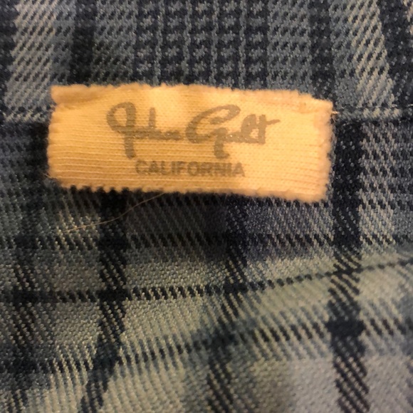 Super cute cropped brandy button up shirt - Picture 3 of 3